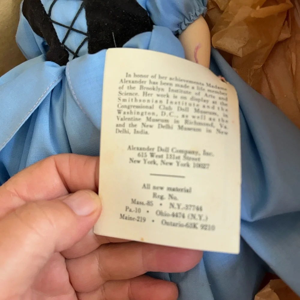 Madame Alexander Goldilocks Doll in Blue in the original box w/paperwork 14” - Picture 7 of 9